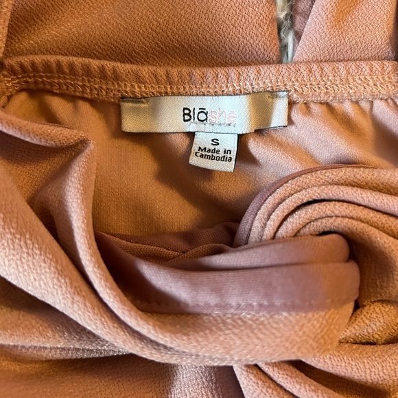 Biāshe Rhomper - Picture 4 of 4